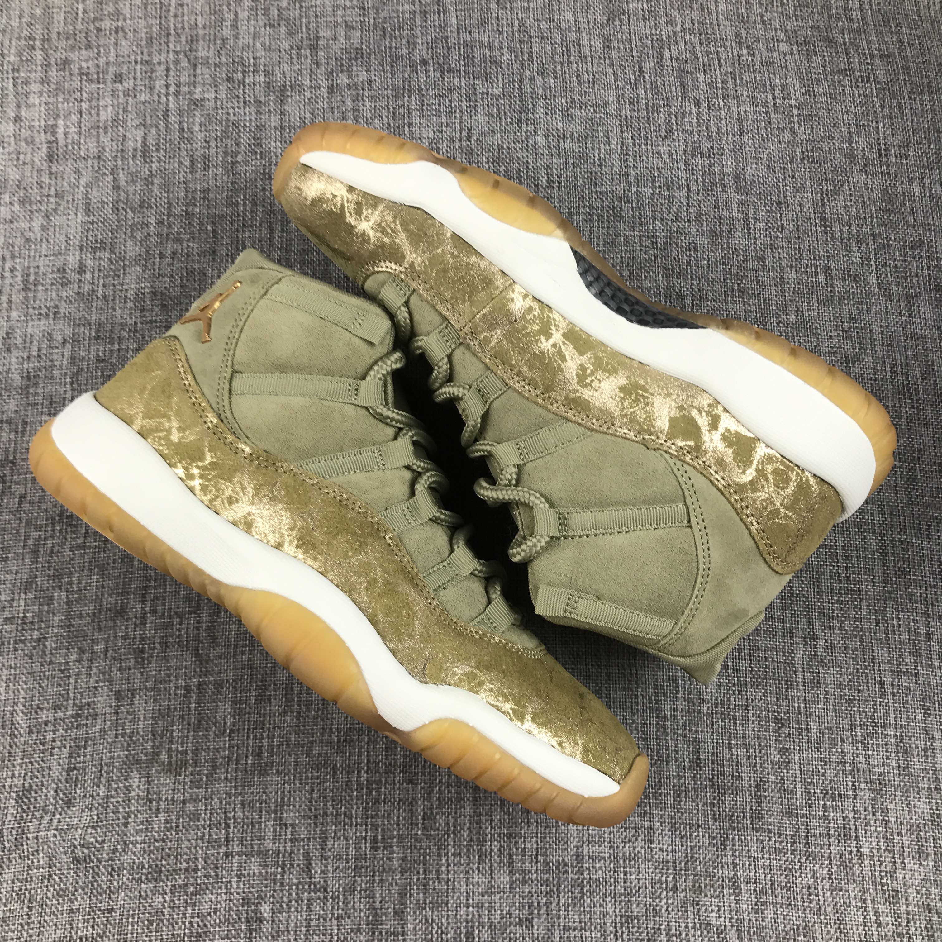 Air Jordan 11 GS Gold Wire Oliver Green Gum Sole Shoes